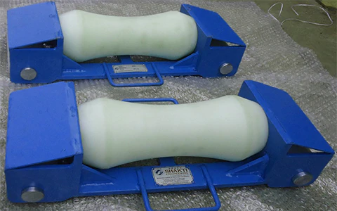 Multidirectional Roller – Nylon Coated Multidirectional Roller Nylon Coated for Pipeline Handling — SPM Equipments India